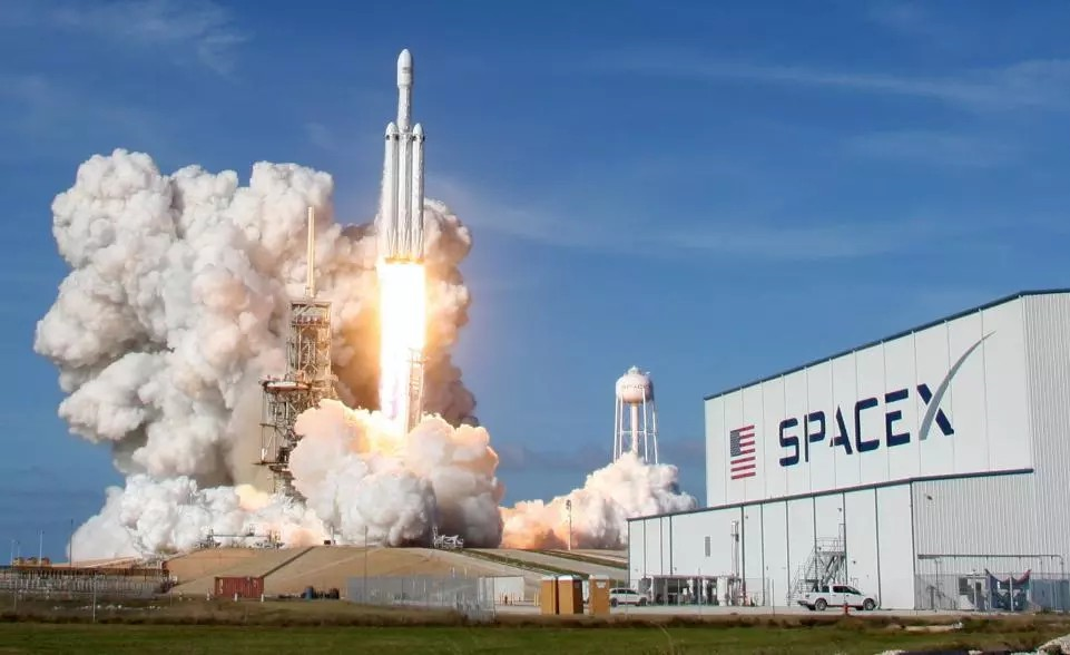 SpaceX ماهواره موشک Falcon Heavy الون ماسک