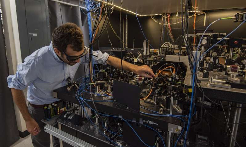 کوانتوم ساعت ساعت کوانتومی فیزیک ناسا