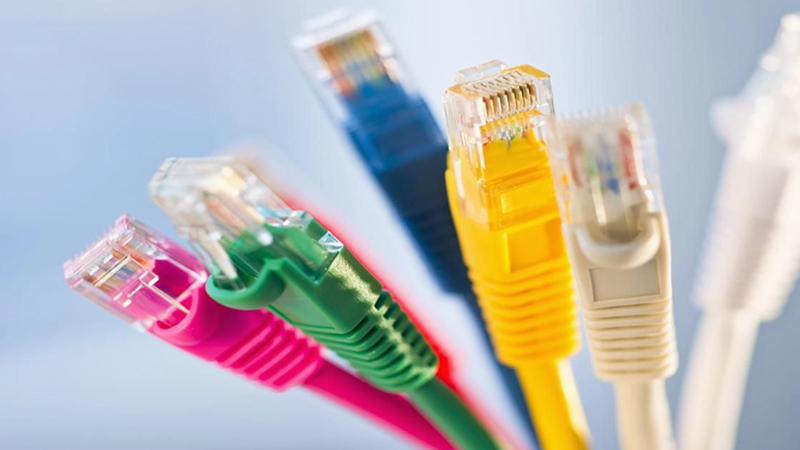چرا کیفیت کابل شبکه در سرعت و پایداری اینترنت مهم است؟